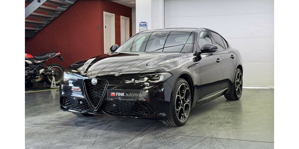 Alfa Romeo Giulia 2.0 Competizione Q4 Turbo CarPlay Kamera 9.970 km 41.220 &euro; Lich 35423