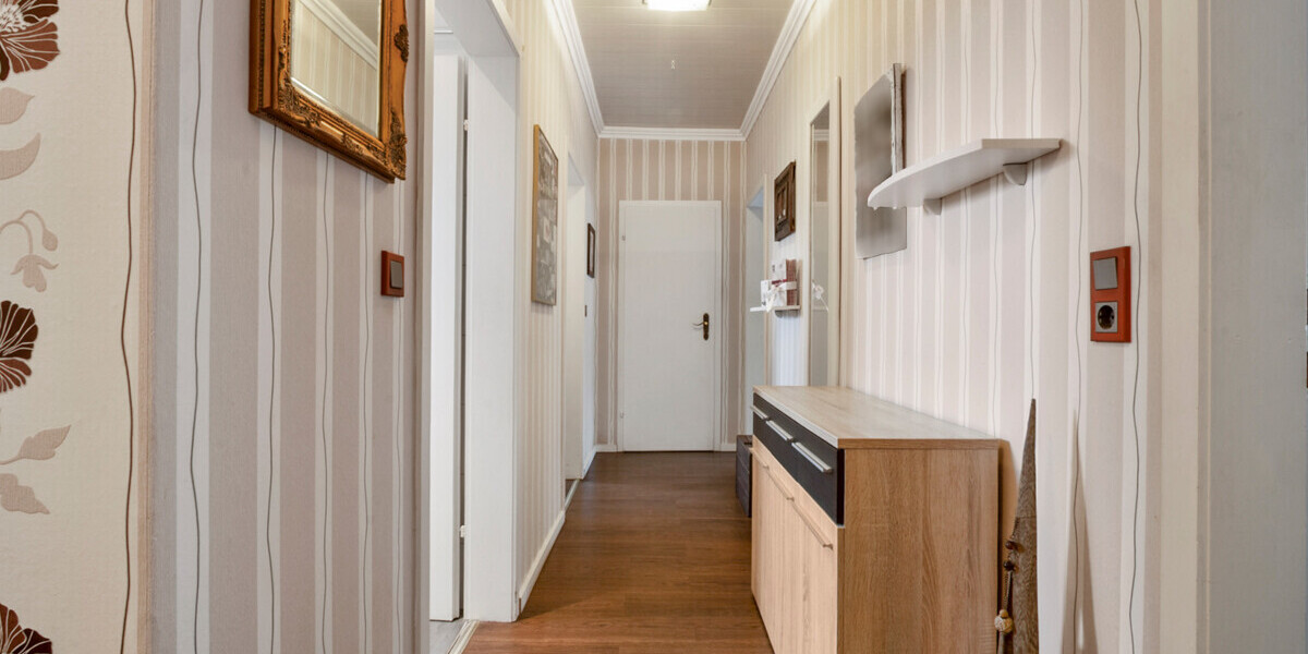 Delmenhorst-Annenheide Gepflegter Walmdachbungalow mit schönem Garten in zweiter Reihe - Bungalow Delmenhorst / Annenheide Annenheide | Angebot:26355215