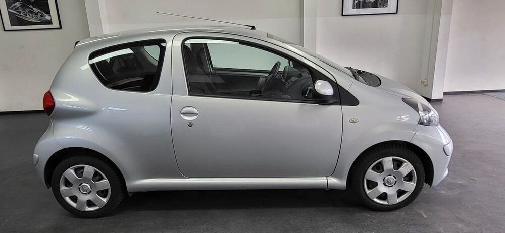 Aygo (X)