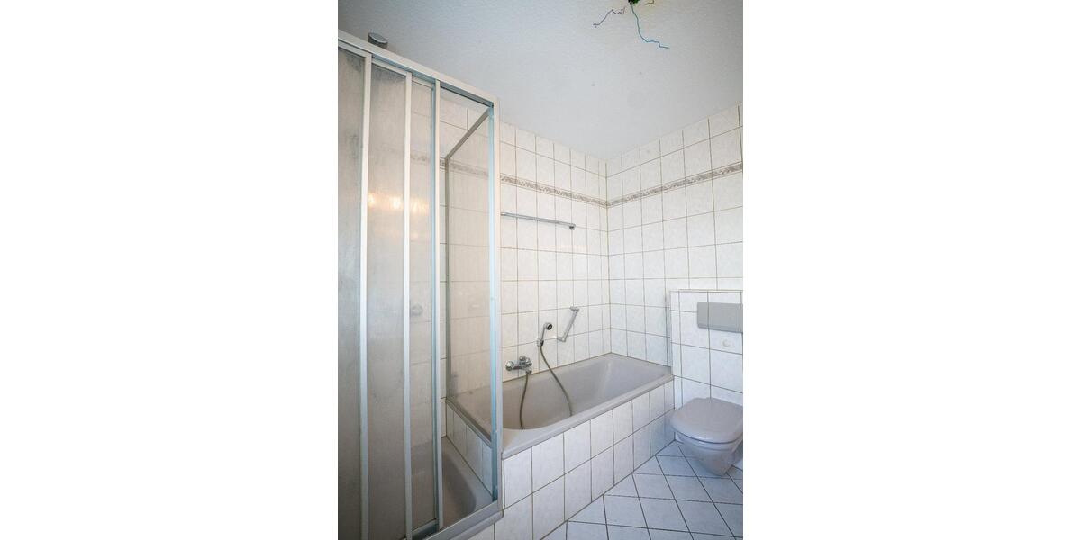 Hochparterre Saarbrücken West - 3 Zimmer, 75 m&sup2;, 179.000&euro; | Angebot:27003124
