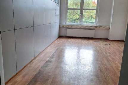 Büro in Rastatt 2.268 € 287 m² zimmer