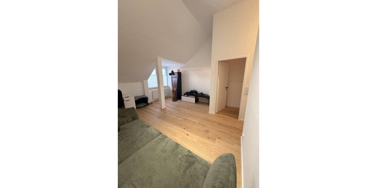 Reihenmittelhaus München Bogenhausen - 7 Zimmer, 129 m&sup2;, 1.499.999&euro; | Angebot:26417648