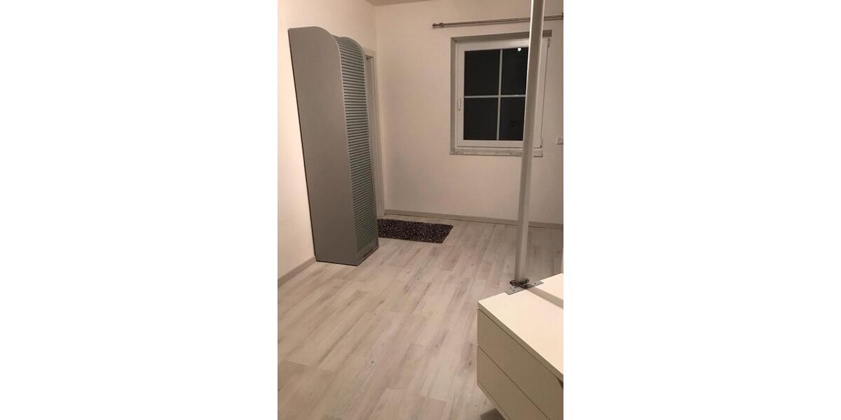 Bungalow Velburg - 3.5 Zimmer, 110 m&sup2;, 1.400&euro; | Angebot:26689526