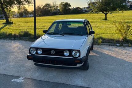 VW Golf 253.128 km 5.100 &euro; Eningen unter Achalm 72800