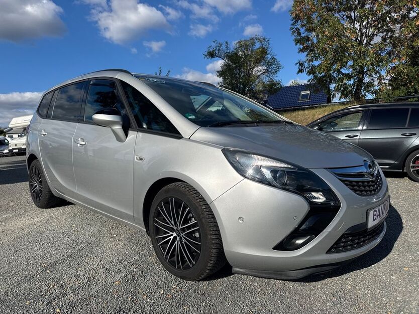 Opel Zafira 93.523 km 7.998 € Weimar 99423