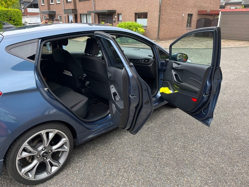 Ford Fiesta st line 95.143 km 14.900 € Sprockhövel 45549