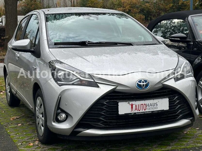 Toyota Yaris 24.980 km 16.980 € Bielefeld 33689