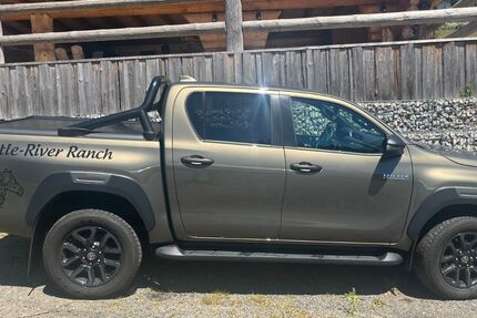 Toyota Hilux 45.000 km 42.000 &euro; Neuschönau 94556