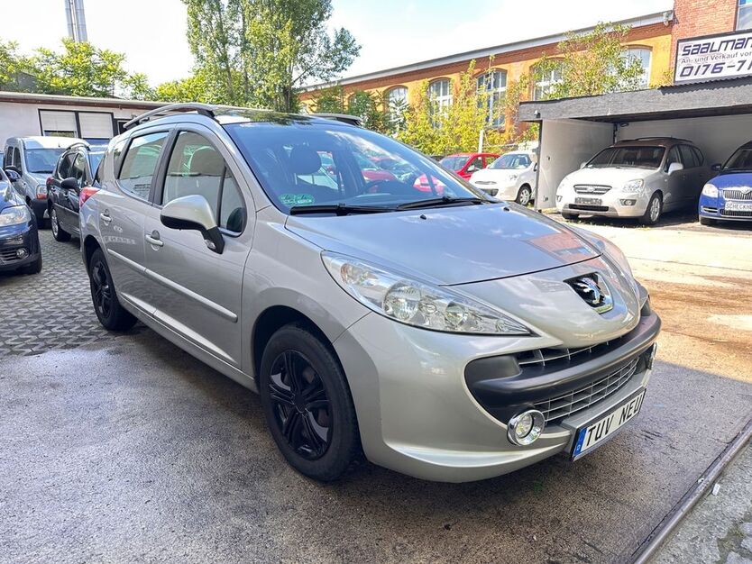 Peugeot 207 142.000 km 2.990 € Berlin 13403