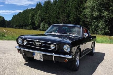 Ford Mustang 9.999 km 59.850 &euro; München 81479