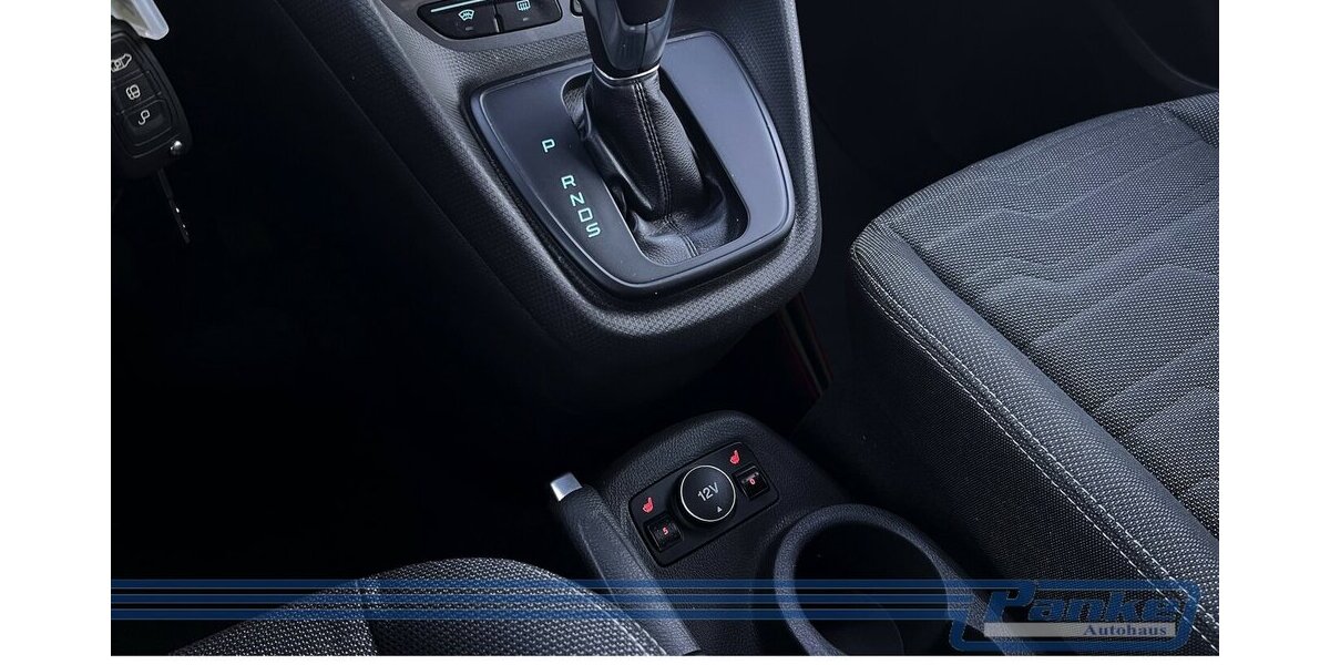 Ford Tourneo Connect Titanium*R-Cam*2-Schiebe*Pano* 169.849 km 9.990 &euro; Berlin 13187