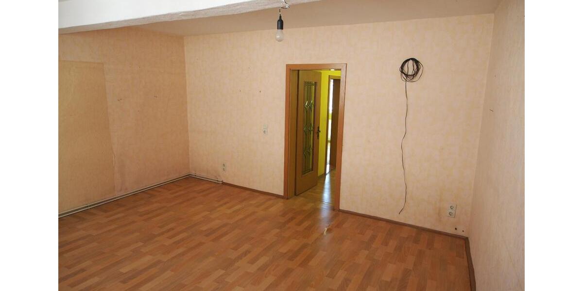 Reihenhaus Naumburg (Saale) - 4 Zimmer, 100 m&sup2;, 75.000&euro; | Angebot:26533168