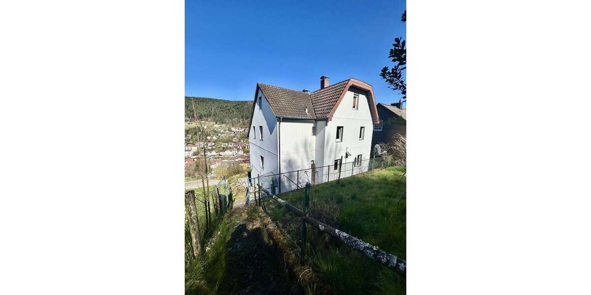 Einfamilienhaus Schramberg - 6 Zimmer, 136 m&sup2;, 149.000&euro; | Angebot:26365038