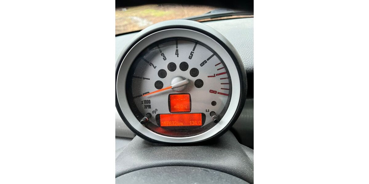 Mini Cooper S 163.000 km 3.000 &euro; Schwedt OT Landin 16303