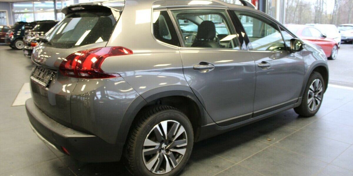 Peugeot 2008 PureTech 110 Allure 103.900 km 8.980 &euro; Euskirchen 53881