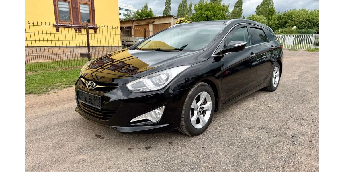 Hyundai i40 192.000 km 7.000 &euro; Gotha 99867