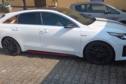 Kia pro ceed / ProCeed 57.000 km 21.900 &euro; Weisendorf 91085