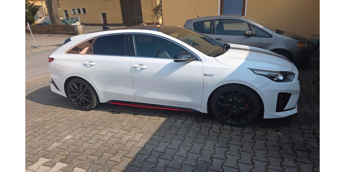 Kia pro ceed / ProCeed 57.000 km 21.900 &euro; Weisendorf 91085