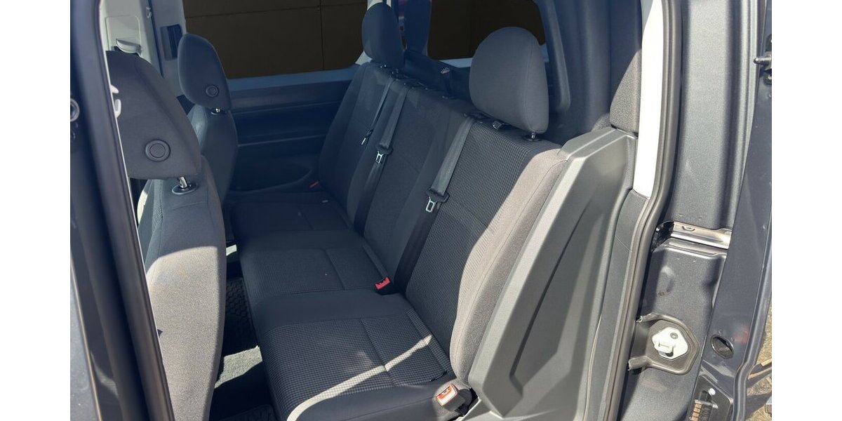 VW Caddy Maxi 2.0 TDi *5-Sitzer/Trennwand/Navi/PDC* 26.003 km 30.690 &euro; Bamberg 96052