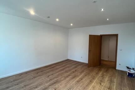 Wohnung Bayreuth Altstadt - 3 Zimmer, 85 m&sup2;, 1.000&euro; | Angebot:26681380