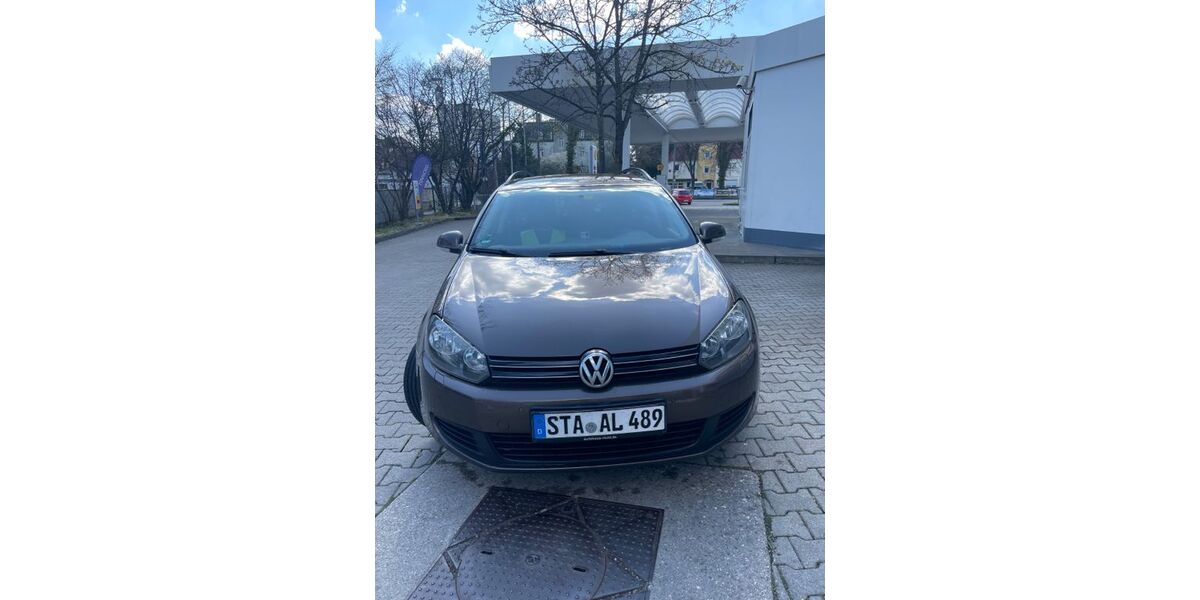 VW Golf 332.000 km 2.850 &euro; Gauting 82131