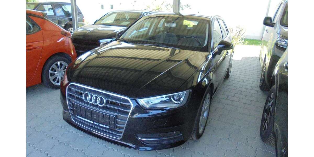 Audi A3 204.600 km 9.890 &euro; Petting 83367