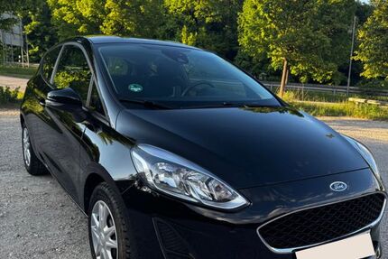 Ford Fiesta 51.700 km 9.200 &euro; Regensburg 93055