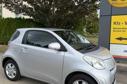 Toyota iQ 72.000 km 5.555 &euro; Blumberg-Riedböhringen 78176