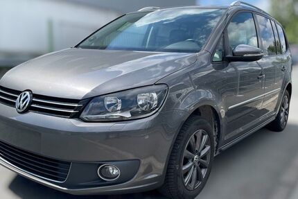 VW Touran 210.000 km 8.500 &euro; Essen 45309