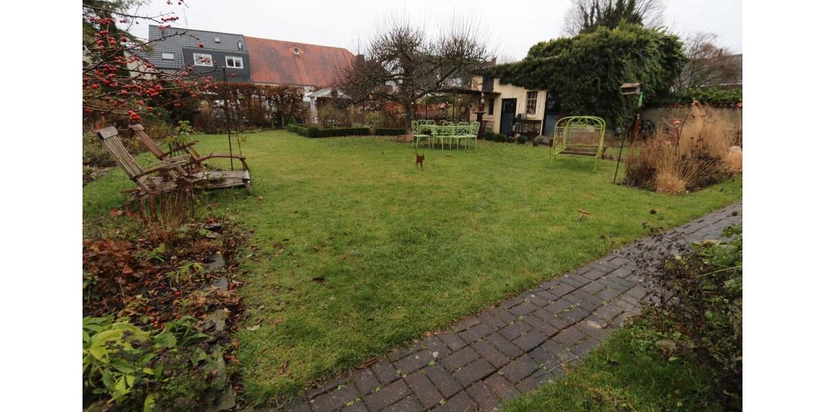 Einfamilienhaus Erwitte - 11 Zimmer, 483 m&sup2;, 590.000&euro; | Angebot:27014734