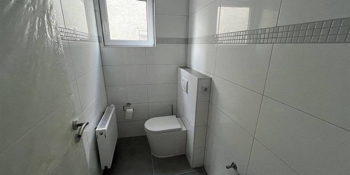 Mehrfamilienhaus, Wohnhaus Hardheim - 6 Zimmer, 180 m&sup2;, 385.000&euro; | Angebot:25706815