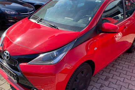 Toyota Aygo (X) 136.000 km 4.990 &euro; Fürth 90763