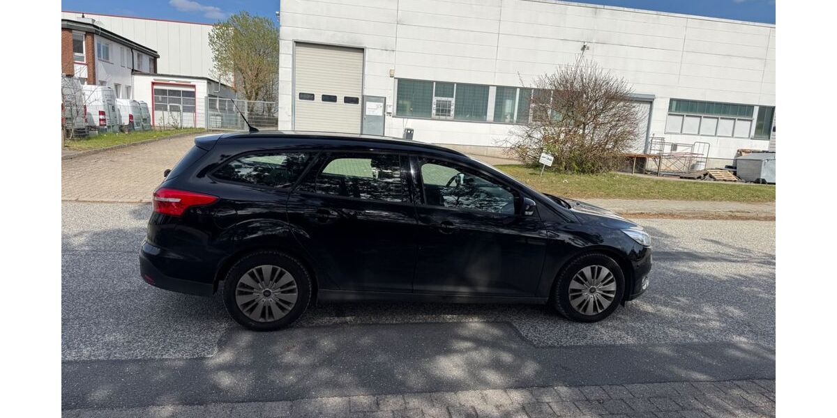 Ford Focus 73.233 km 4.999 &euro; Barsbüttel 22885