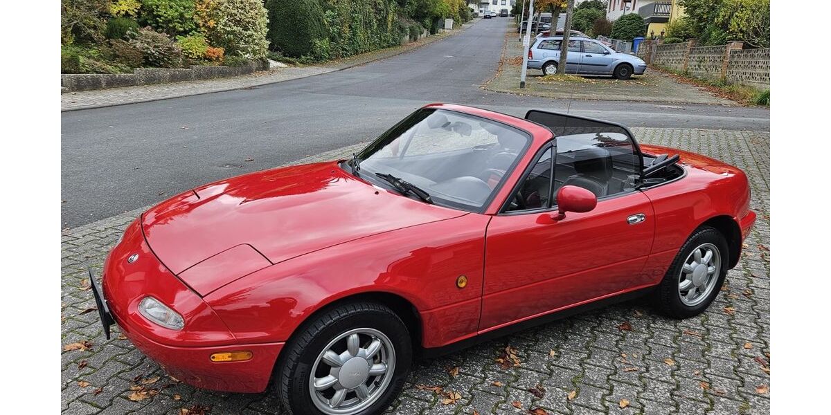 Mazda MX-5 125.000 km 8.500 € Idstein 65510