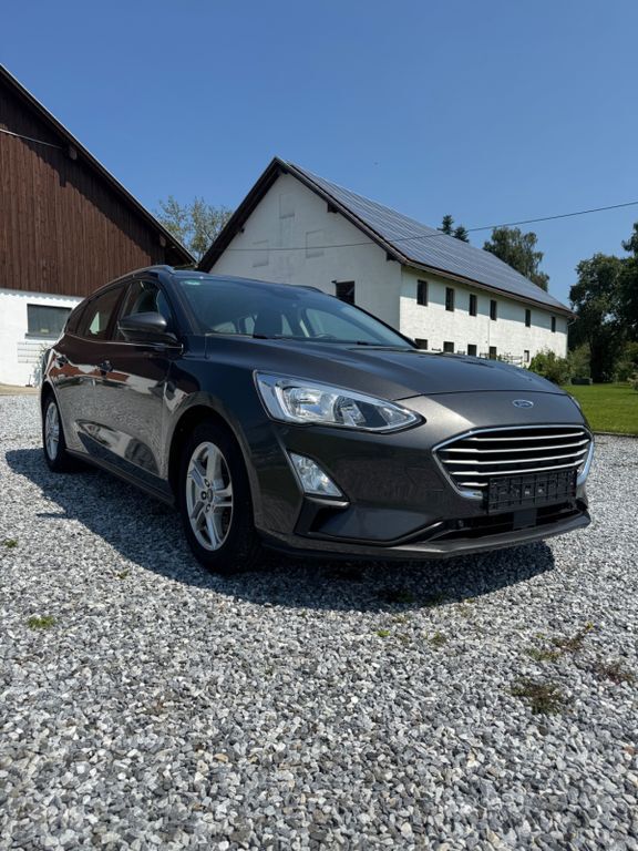Ford Focus 142.693 km 8.799 € Baierbach /Landshut 84171