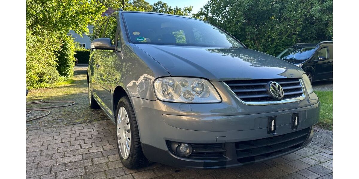 VW Touran 212.000 km 3.450 &euro; Osnabrück 49088