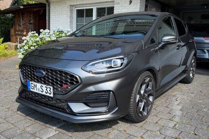 Ford Fiesta 41.494 km 26.900 &euro; Wiehl 51674