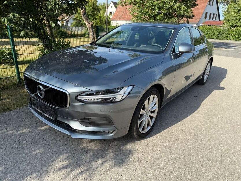 S90