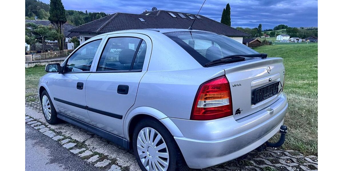 Opel Astra 144.000 km 3.790 &euro; Triftern, Furth 84371