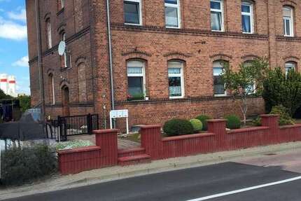 Haus Bernburg - 8 Zimmer, 295 m&sup2;, 211.000&euro; | Angebot:25439341