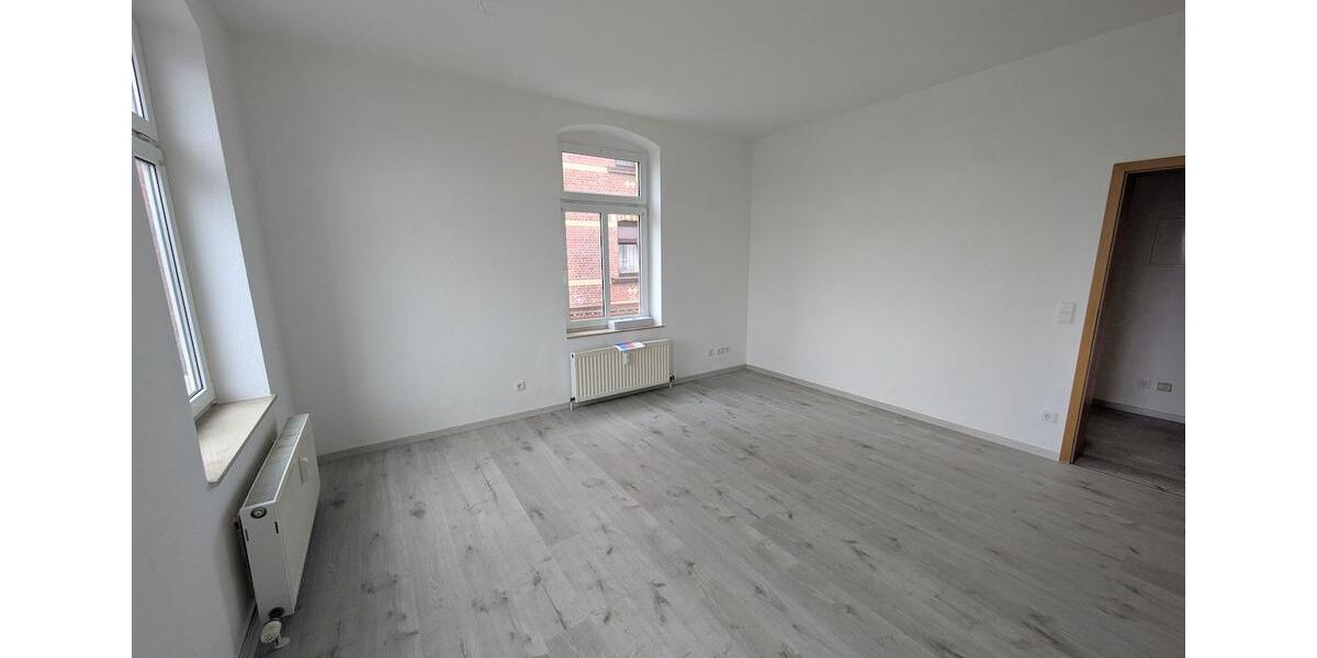 Etagenwohnung Zwickau - 1 Zimmer, 36 m&sup2;, 190&euro; | Angebot:26008210
