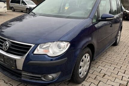 VW Touran 284.000 km 1.350 &euro; Waldkraiburg 84478