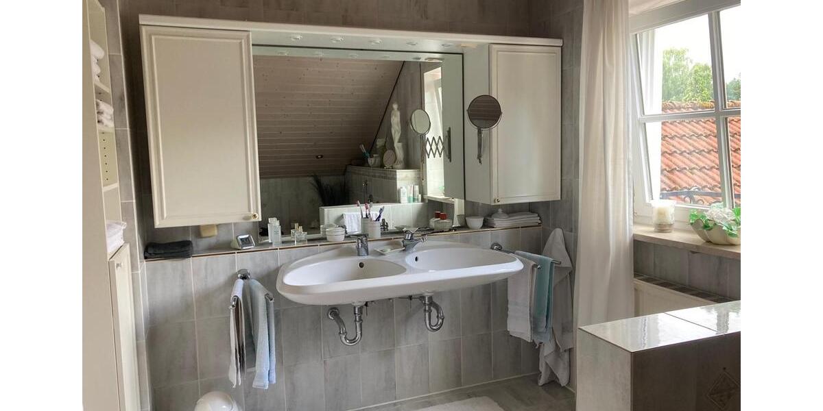 Einfamilienhaus Aystetten - 5 Zimmer, 169 m&sup2;, 2.500&euro; | Angebot:26395378