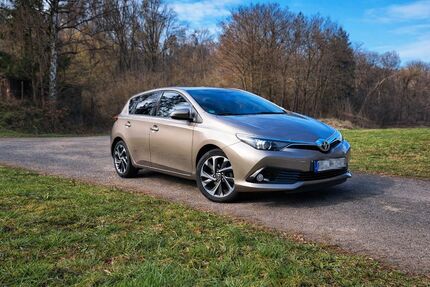 Toyota Auris 56.500 km 12.450 &euro; Bad Hersfeld 36251