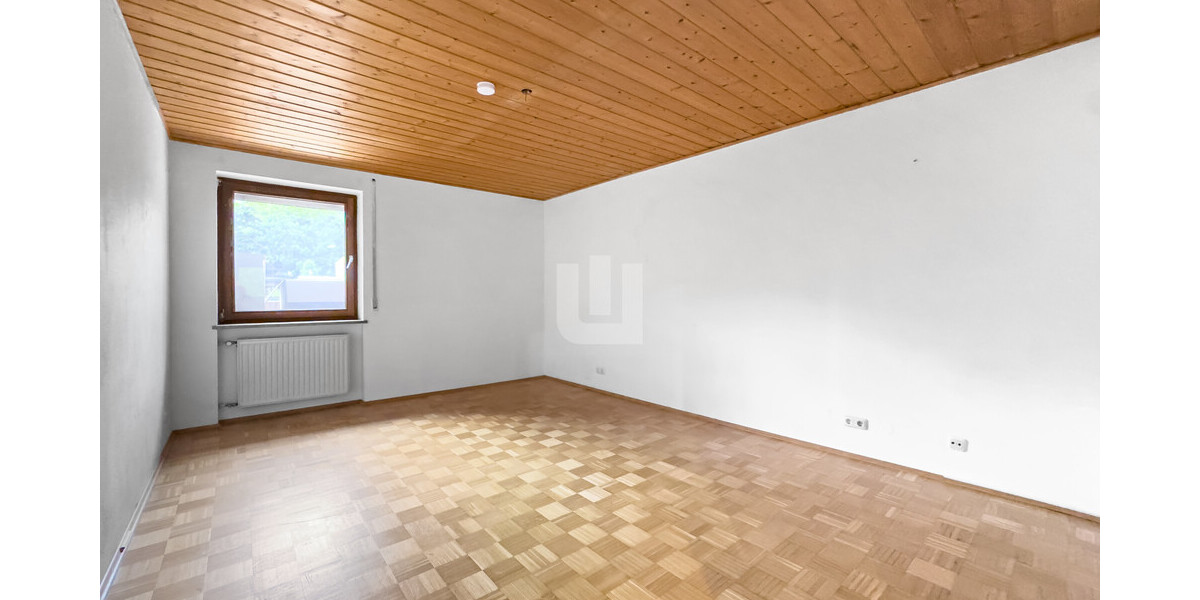 WINDISCH IMMOBILIEN – Gewerbeimmobilie mit vier Büros und einer Wohnung - ideal für den Mittelstand - Gewerbeobjekt Oberschleissheim | Angebot:22150182