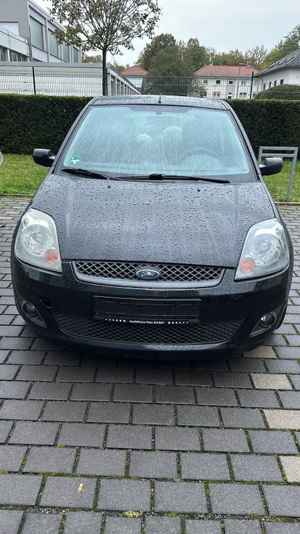 Ford Fiesta 254.233 km 2.000 € Wetzlar 35581