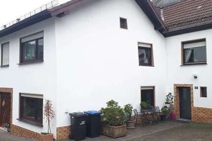 Haus zum Kaufen in Gerolstein 295.000 € 192 m² 8 zimmer