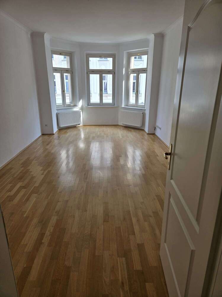 Wohnung zum Mieten in Leipzig 1.150 € 91 m²