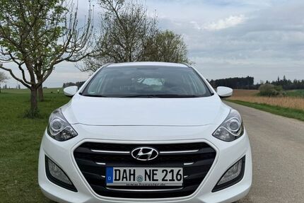Hyundai i30 73.000 km 10.499 &euro; Petershausen 85238