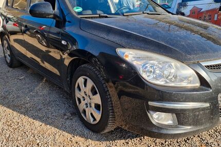 Hyundai i30 350.000 km 1.299 &euro; Dresden 01097
